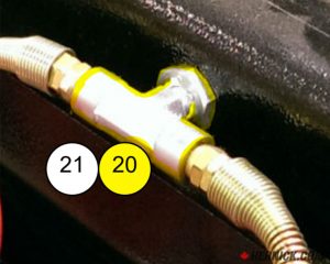 Tee Fitting 1/4 Fnpt for Challenger Lift (1263040009)